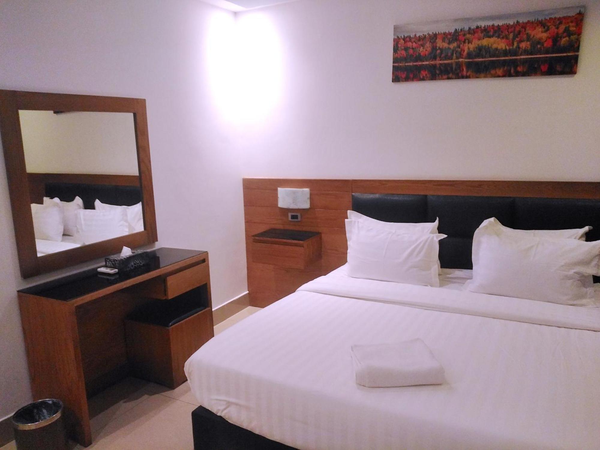 Sendan Residence Dammam Esterno foto