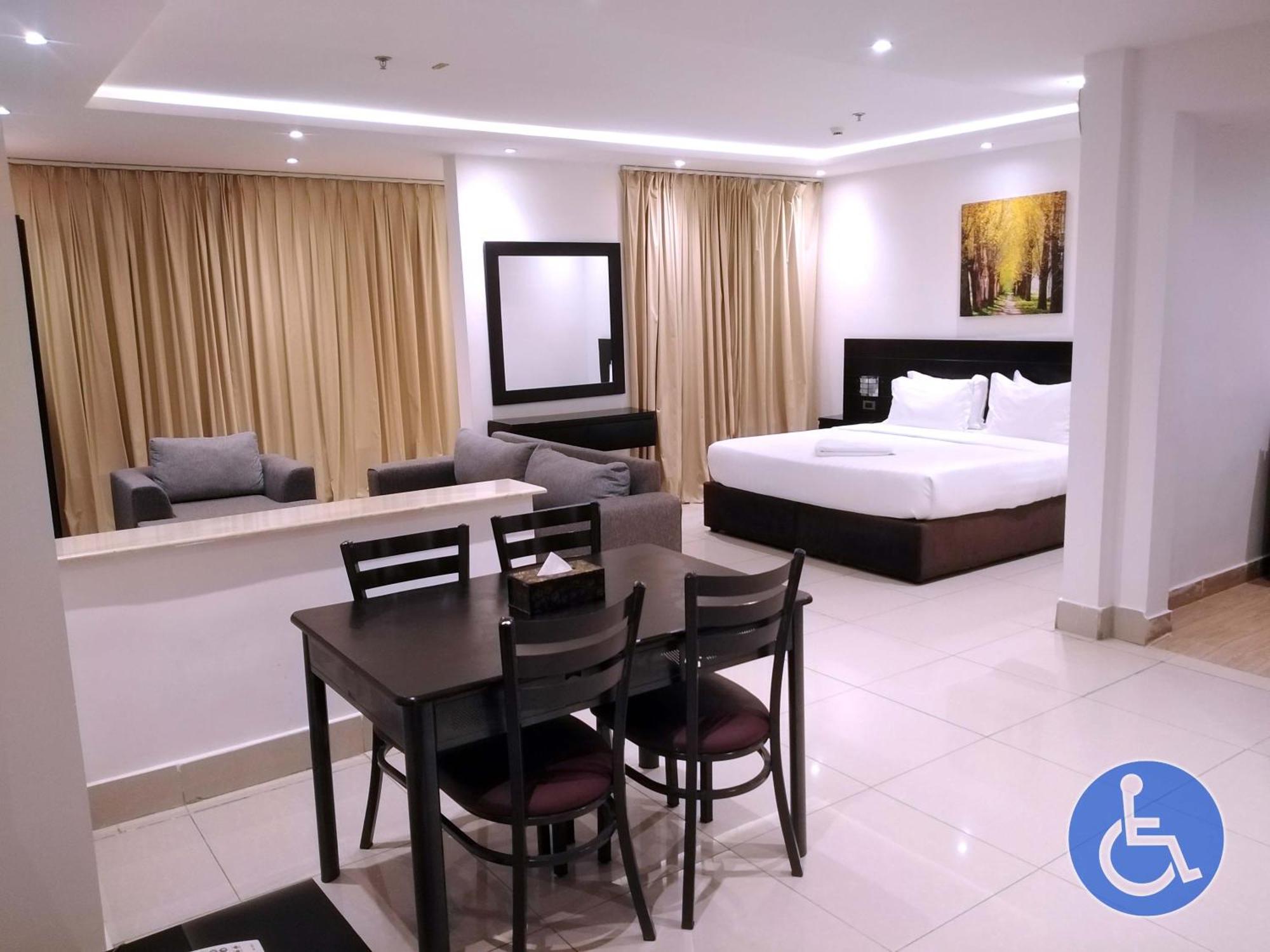 Sendan Residence Dammam Esterno foto